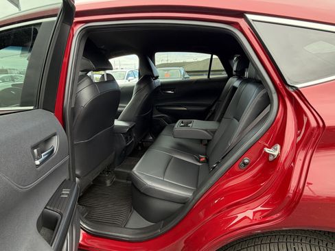 Certified 2024 Toyota Venza XLE AWD/4WD image 15