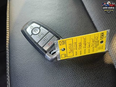 Used 2024 Ford Explorer Limited RWD image 28