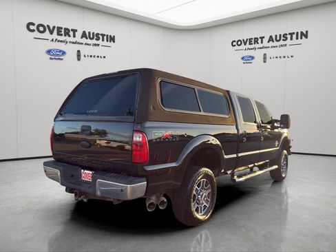 Used 2011 Ford F250 Lariat w/ Lariat Interior Pkg AWD/4WD image 5