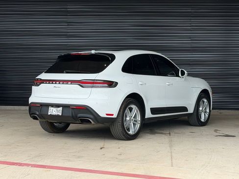 Certified 2023 Porsche Macan AWD/4WD image 9