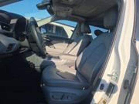 Used 2023 Toyota Highlander XLE FWD image 7