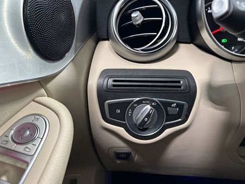 Certified 2022 Mercedes-Benz GLC 300 White image 16