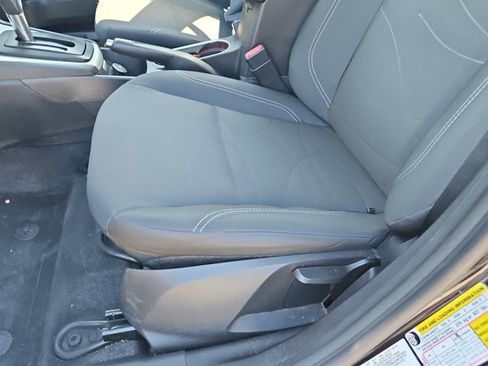 Used 2017 Ford Fiesta SE FWD image 24