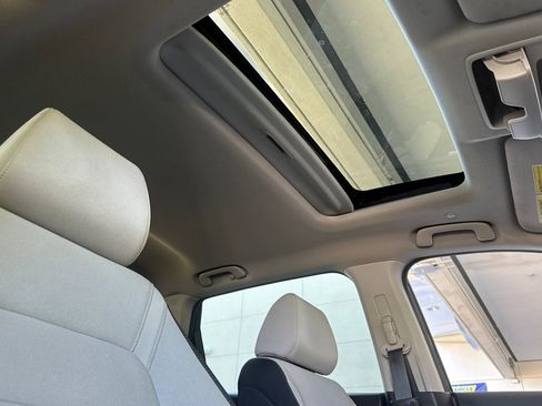Used 2023 Honda CR-V EX image 14