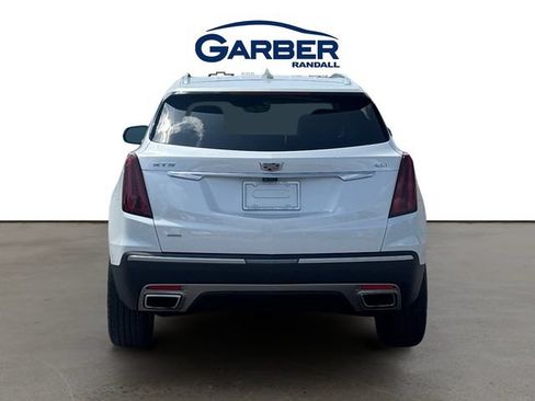 Used 2021 Cadillac XT5 Premium Luxury AWD/4WD image 4