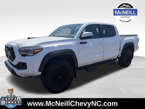 Used 2020 Toyota Tacoma TRD Pro AWD/4WD image 3