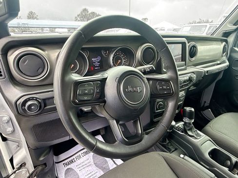 Used 2023 Jeep Wrangler Unlimited Sport AWD/4WD image 12
