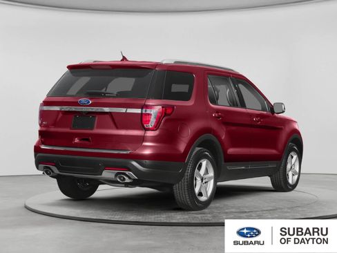 Used 2019 Ford Explorer XLT w/ Equipment Group 202A FWD image 2