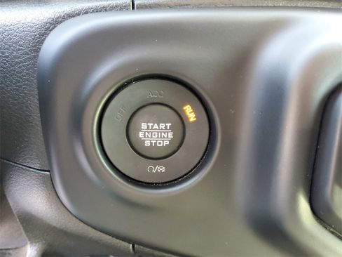 Used 2020 Jeep Gladiator Rubicon image 32