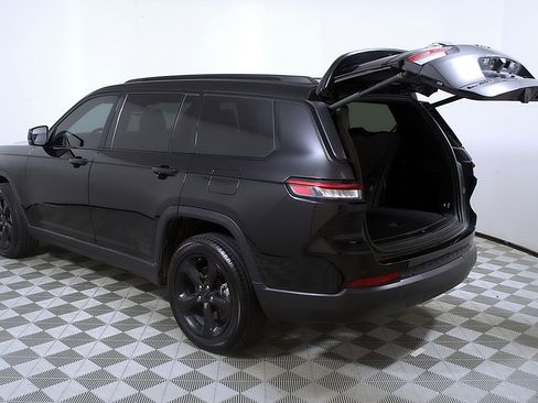 Used 2021 Jeep Grand Cherokee L Altitude image 10