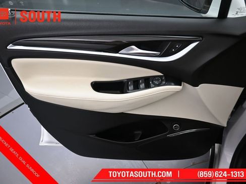 Used 2023 Buick Enclave Essence w/ Experience Buick Package AWD/4WD image 23