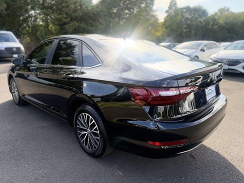 Used 2020 Volkswagen Jetta SE w/ SE Cold Weather Package FWD image 5