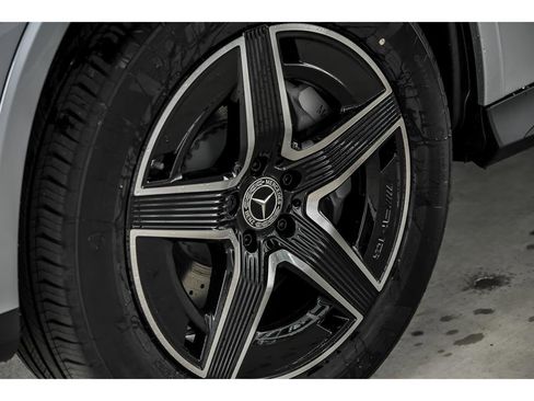 New 2026 Mercedes-Benz GLC 300 4MATIC image 5