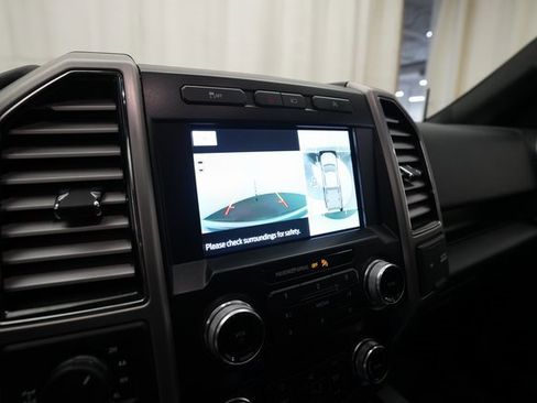 Used 2019 Ford F150 Platinum w/ Equipment Group 701A Luxury image 18