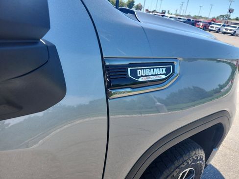 Certified 2025 GMC Sierra 1500 AT4 w/ AT4 Premium Package AWD/4WD image 8
