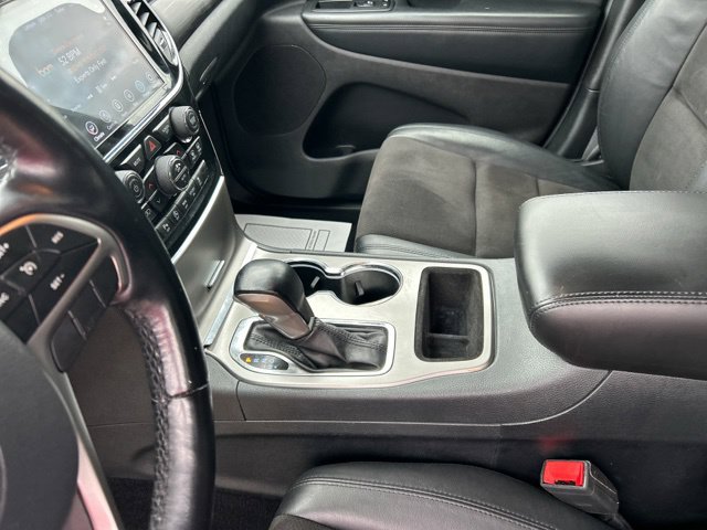 Used 2020 Jeep Grand Cherokee Altitude AWD/4WD image 31