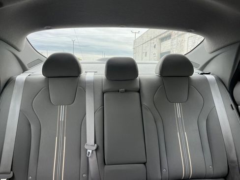 Used 2025 Hyundai Elantra SEL image 37