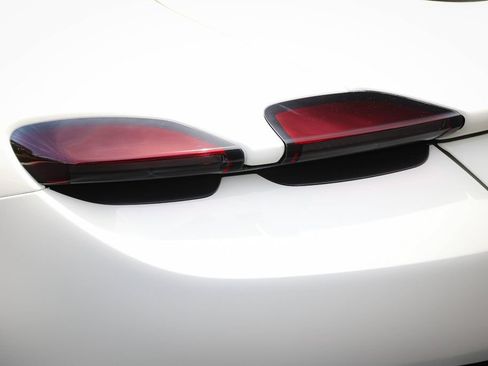 Certified 2021 Ferrari Roma RWD image 18
