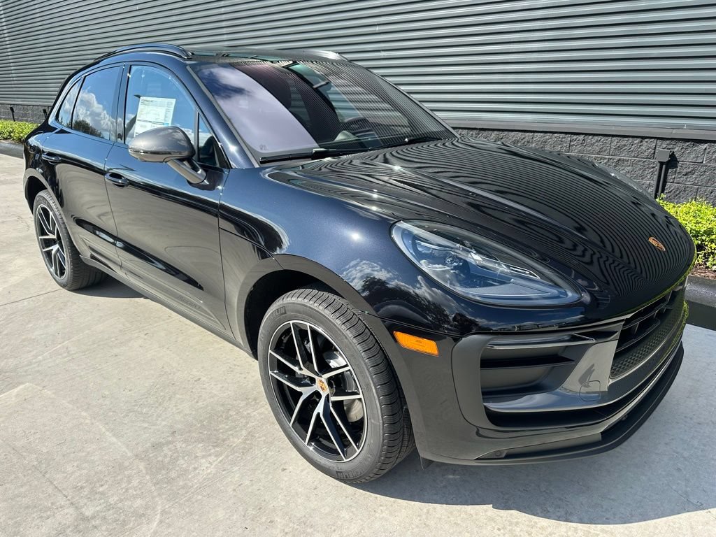Used 2026 Porsche Macan AWD/4WD image 11