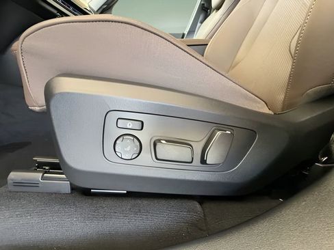 Used 2026 BMW X3 xDrive30 w/ Premium Package image 19