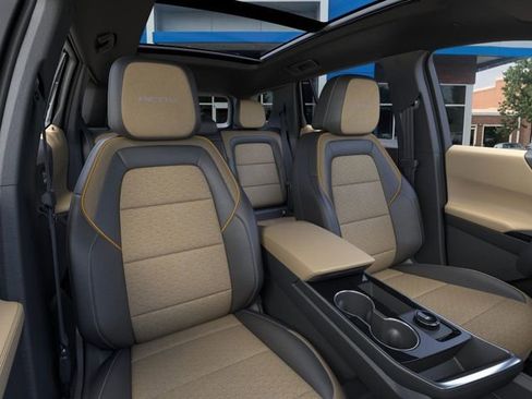 New 2026 Chevrolet Equinox ACTIV w/ Safety and Technology Package image 16