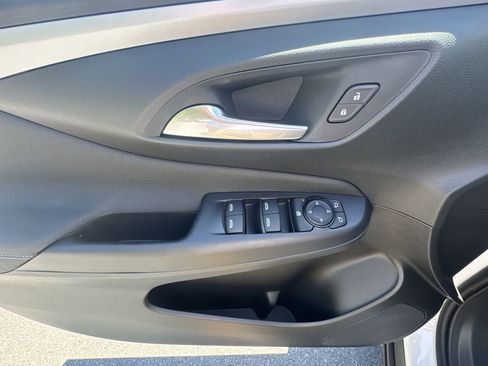 New 2026 Buick Envista Preferred FWD image 15