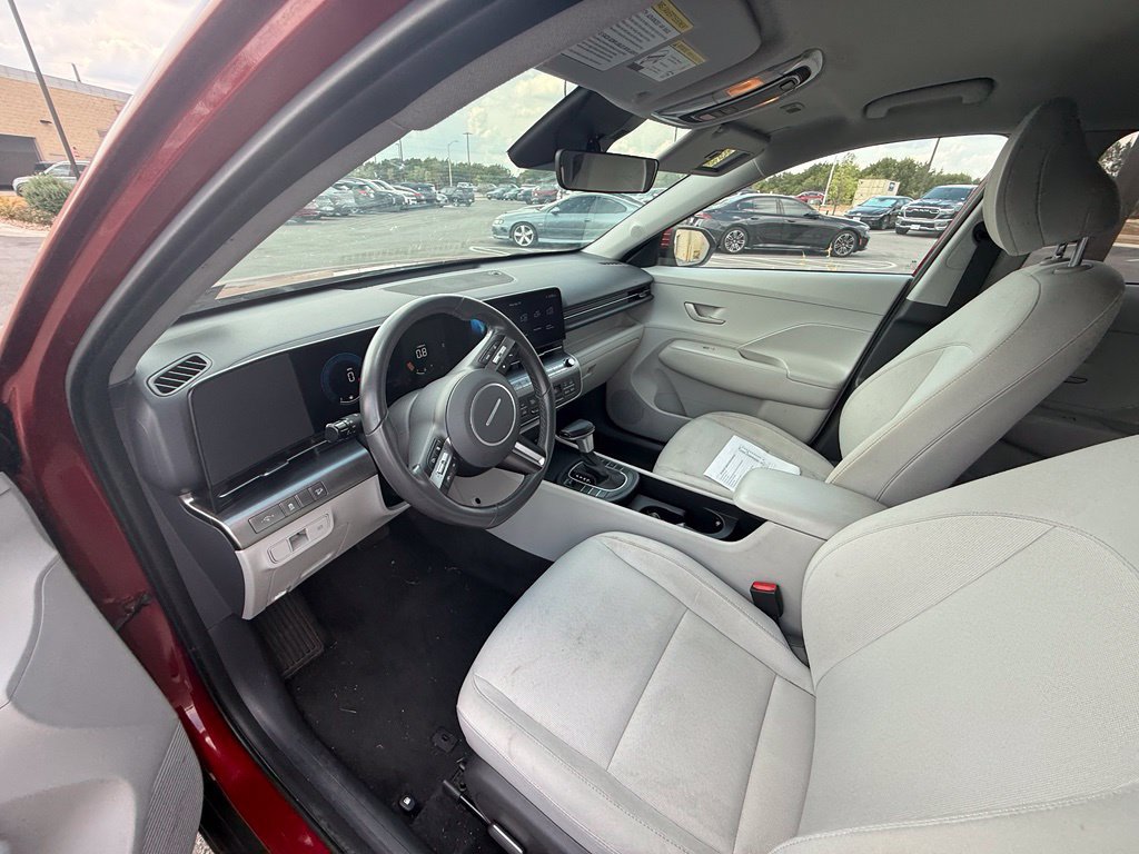 Certified 2025 Hyundai Kona SEL FWD image 7