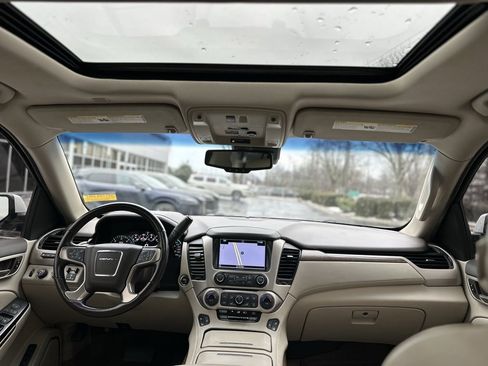 Used 2019 GMC Yukon Denali w/ Denali Ultimate Package image 7