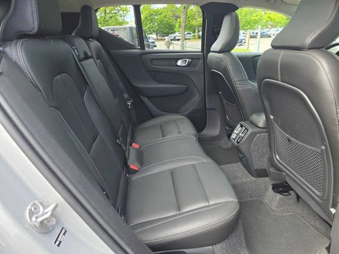Used 2026 Volvo XC40 B5 Core w/ Climate Package AWD/4WD image 12
