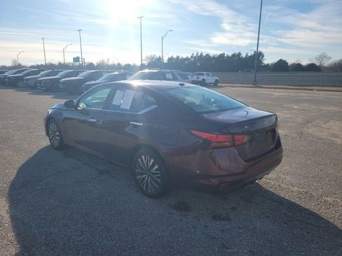 Used 2024 Nissan Altima 2.5 SV image 20