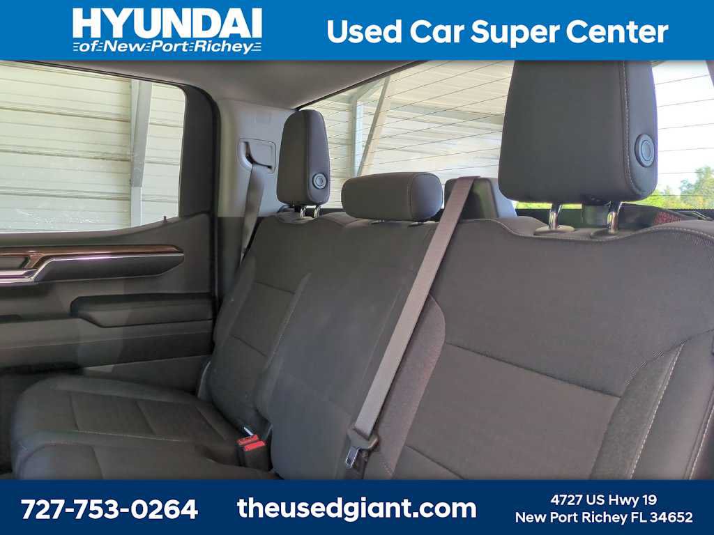 Used 2024 Chevrolet Silverado 1500 LT AWD/4WD image 14