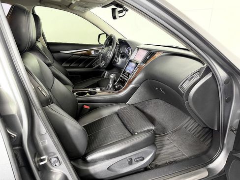Used 2015 INFINITI Q50 w/ Deluxe Touring Package RWD image 49