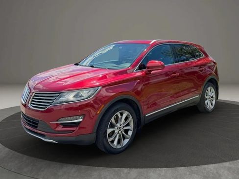 Used 2017 Lincoln MKC Select w/ Select Plus Package AWD/4WD image 4