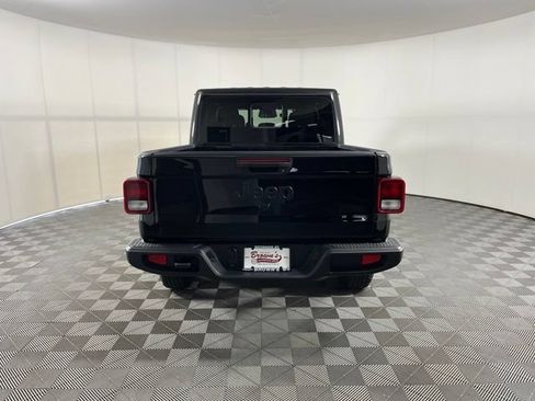 Used 2026 Jeep Gladiator Sport AWD/4WD image 6