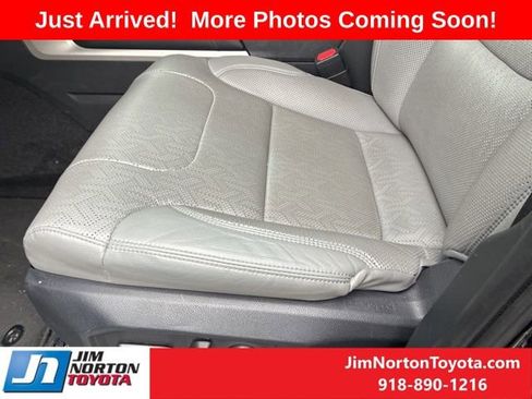 Used 2022 Toyota Tundra Limited image 12