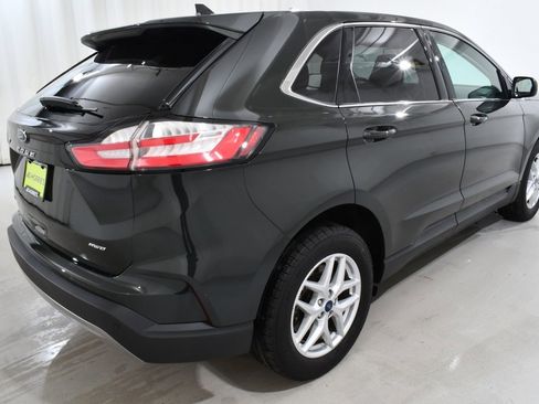 Used 2022 Ford Edge SEL w/ Convenience Package image 11