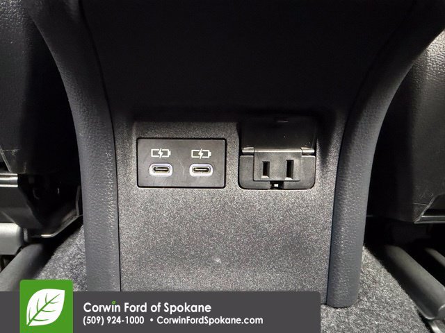 Used 2024 Toyota Prius Prime FWD image 13