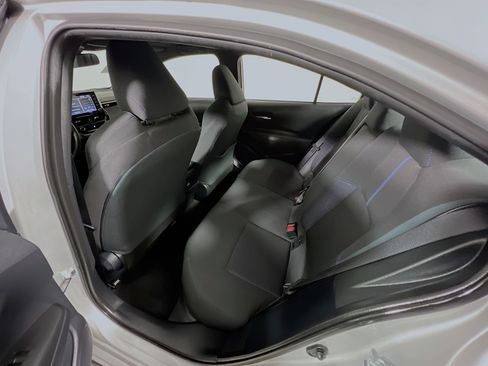 Used 2021 Toyota Corolla SE image 29