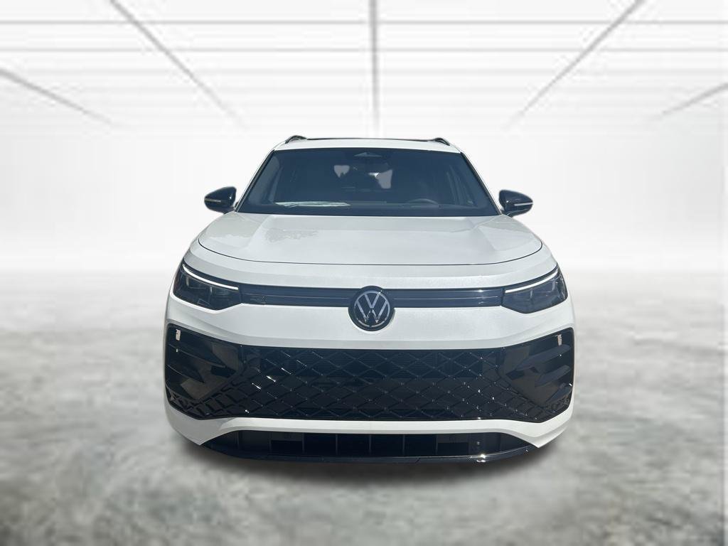 New 2026 Volkswagen Tiguan SE R-Line FWD image 8