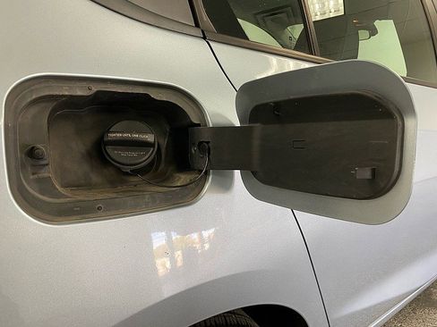 Used 2017 Chevrolet Cruze LS image 28