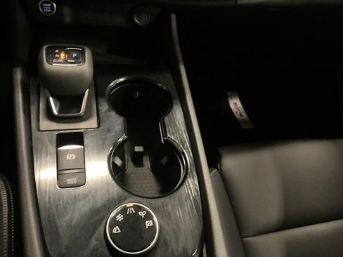 Used 2023 Nissan Rogue SV w/ SV Premium B Package image 26