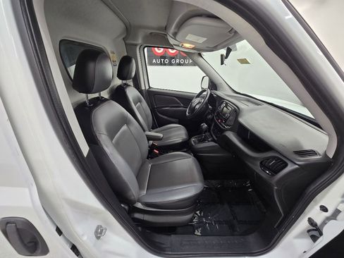 Used 2018 RAM ProMaster City Tradesman SLT image 19