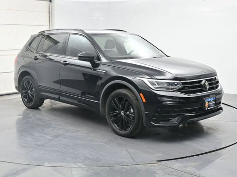 Used 2022 Volkswagen Tiguan SE R-Line AWD/4WD image 26