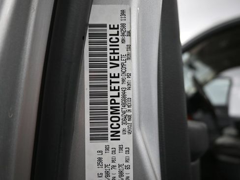 Used 2011 RAM 3500 ST w/ Trailer Brake Control Group AWD/4WD image 38