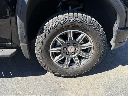 Used 2024 GMC Sierra 1500 Denali w/ Technology Package image 26