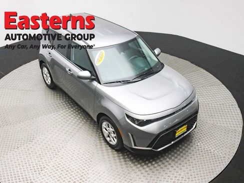 Used 2024 Kia Soul LX w/ Option Group 015 image 3
