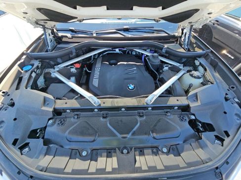 Used 2024 BMW X7 xDrive40i w/ M Sport Package AWD/4WD image 15