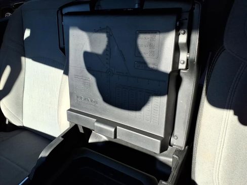 Used 2023 RAM 2500 Big Horn w/ Level 1 Equipment Group image 31