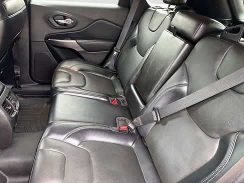 Used 2021 Jeep Cherokee Limited AWD/4WD image 13