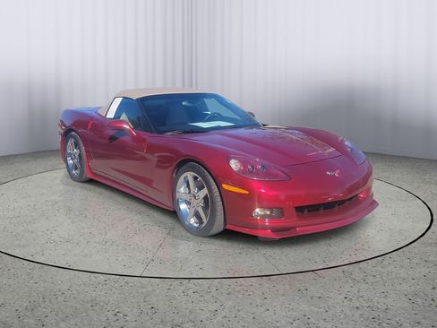 Used 2007 Chevrolet Corvette Convertible w/ Preferred Equipment Group image 2